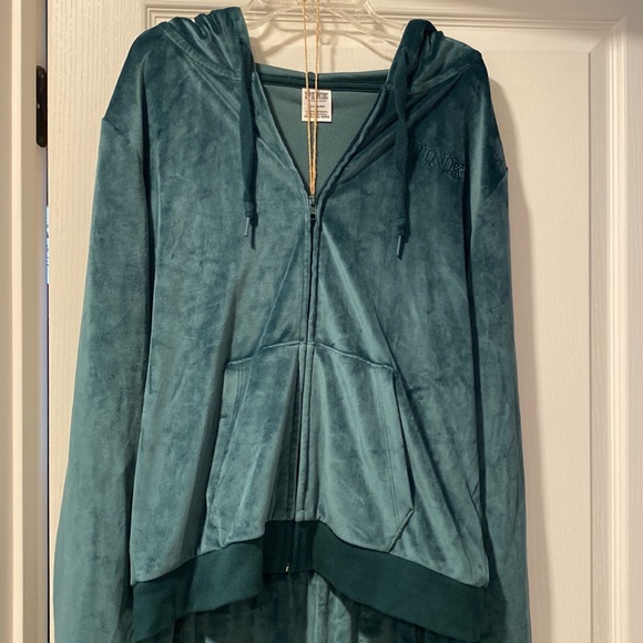 Victoria’s Secret Pink L & M Green Velour Sweatsuit - Picture 7 of 15
